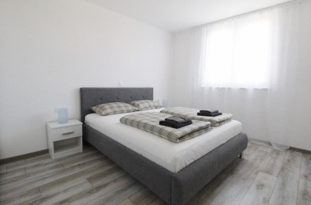 Apartments La Mar Zambratija Luaran gambar